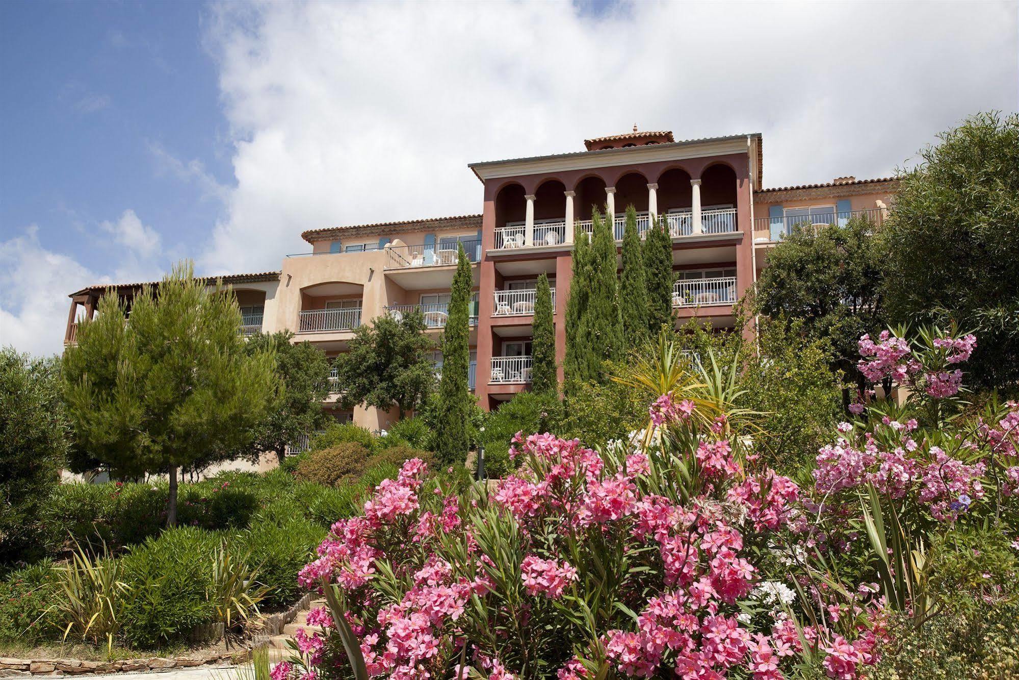 P&V Residence Le Hameau Des Issambrr Sainte-Maxime Exteriör bild