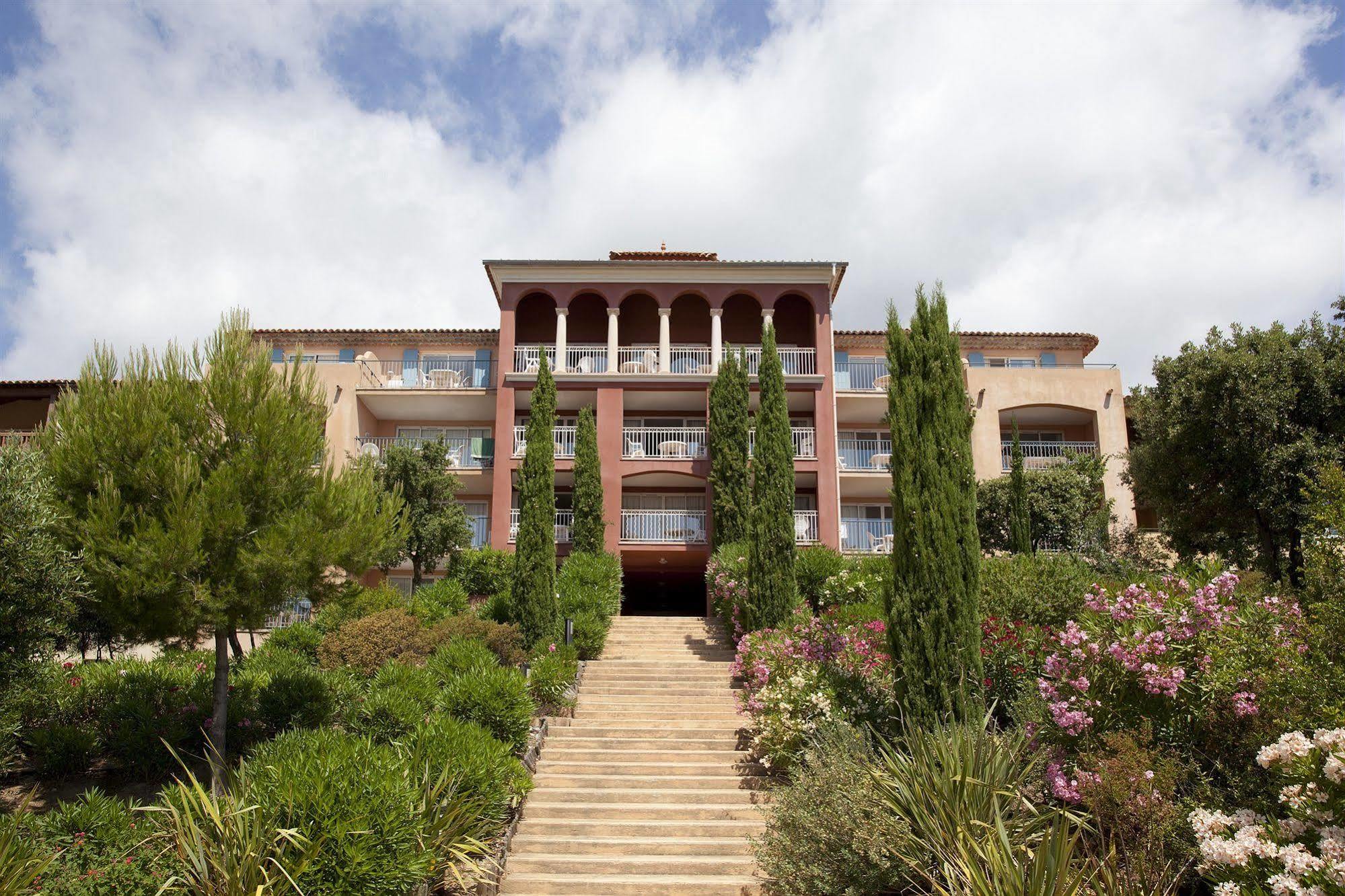 P&V Residence Le Hameau Des Issambrr Sainte-Maxime Exteriör bild