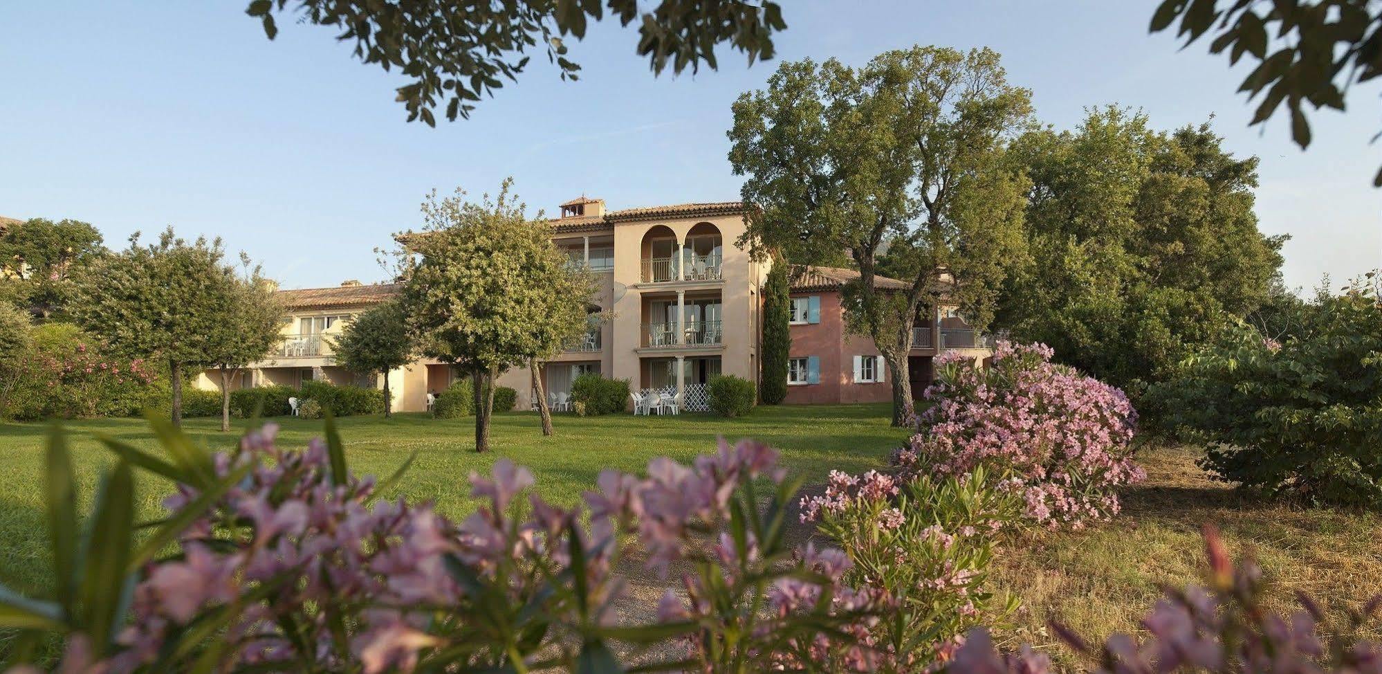 P&V Residence Le Hameau Des Issambrr Sainte-Maxime Exteriör bild
